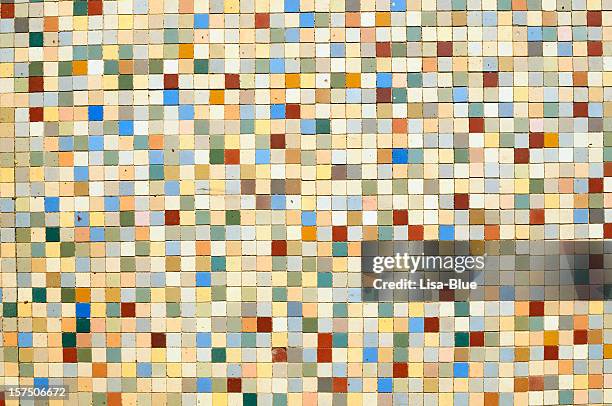 grunge texture muro sfondo di mosaico multicolore motivo - mosaico foto e immagini stock