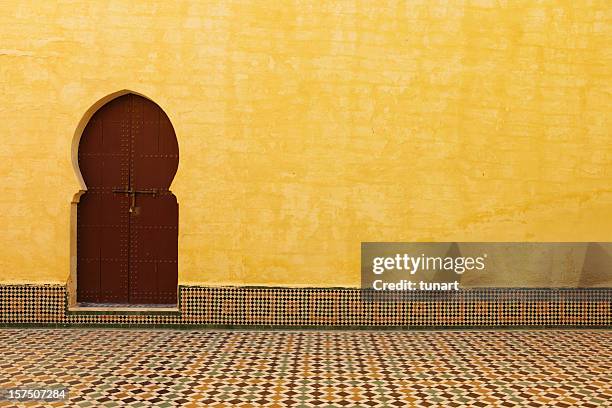 tumba de moulay ismail - cultura marroquí fotografías e imágenes de stock