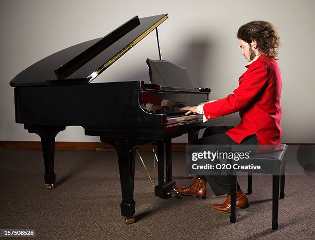 rock e rotola piano lettore - pianista foto e immagini stock