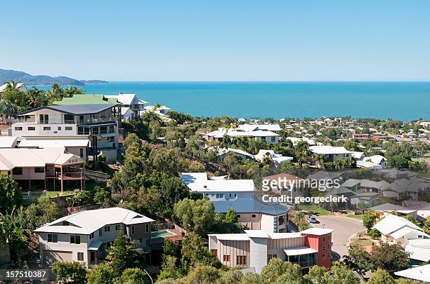 luxury properties by the sea - australian culture stockfoto's en -beelden