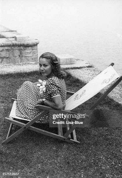 vacaciones en 1941 - modelo de base fotografías e imágenes de stock