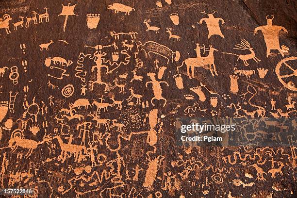 ancient hieroglyphics - cave art stockfoto's en -beelden