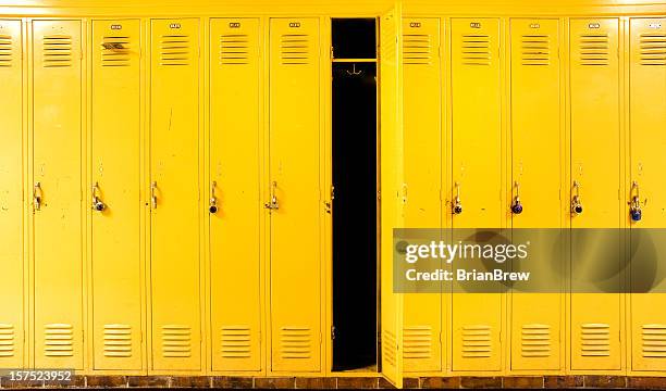 yellow lockers - locker 個照片及圖片檔