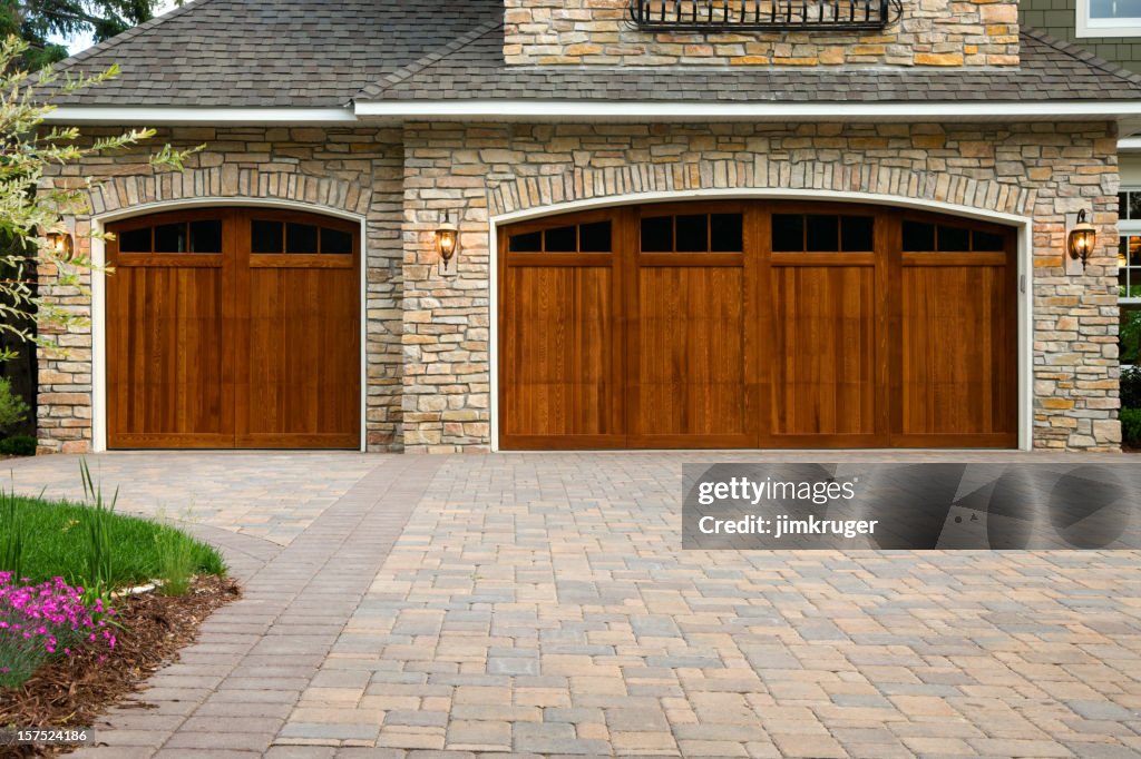 Pavers, personalizado portas e pedra upscale no ecrã inicial.