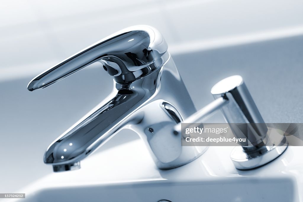 New modern faucet