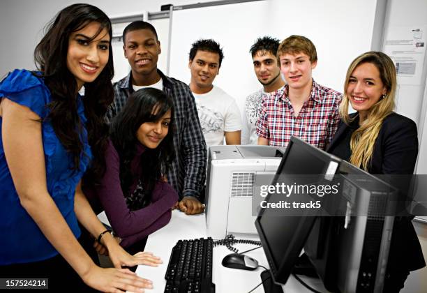 further education: class demonstration - class photo stock pictures, royalty-free photos & images