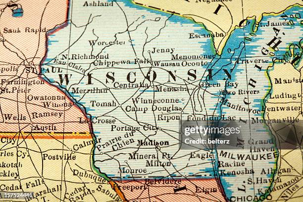 wisconsin vintage map - v wisconsin stock pictures, royalty-free photos & images