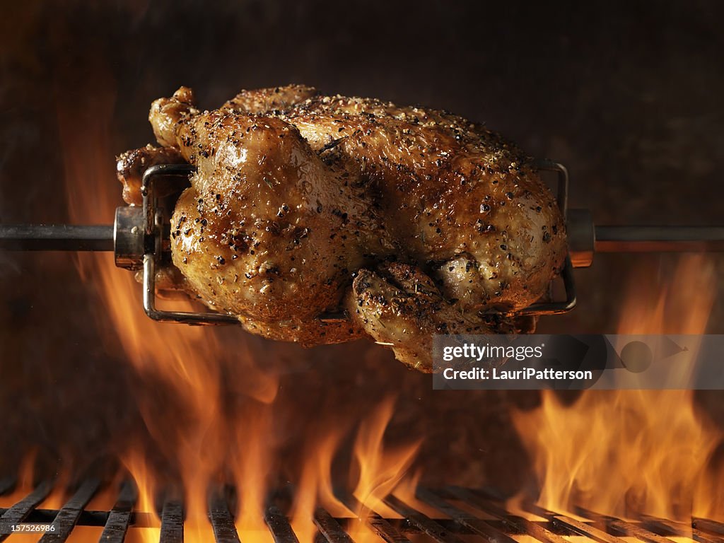 Gebratenes Hühnchen auf dem Grill