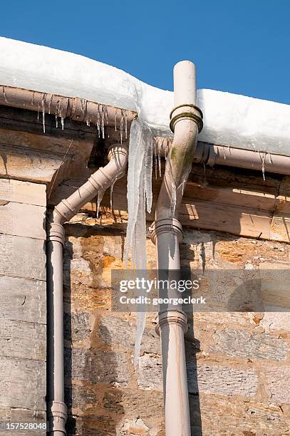 idraulici problemi nel freddo - frozen pipes foto e immagini stock