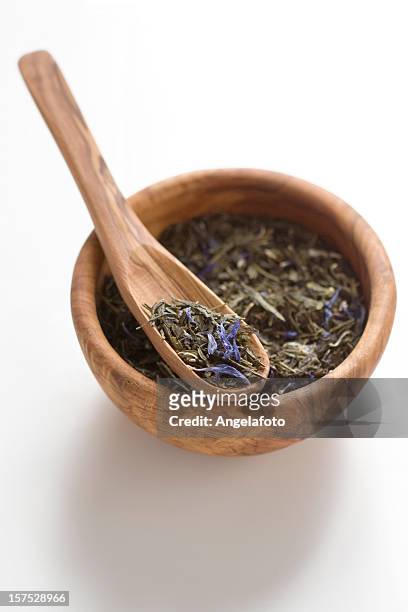 flavoured green tea - green tea leaves stockfoto's en -beelden
