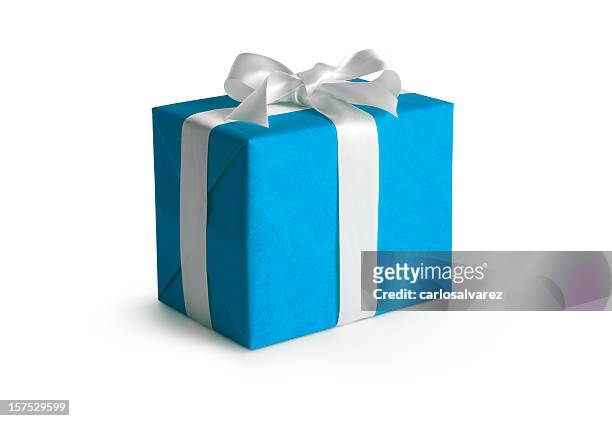 blu scatola regalo w/clipping path - regalo foto e immagini stock