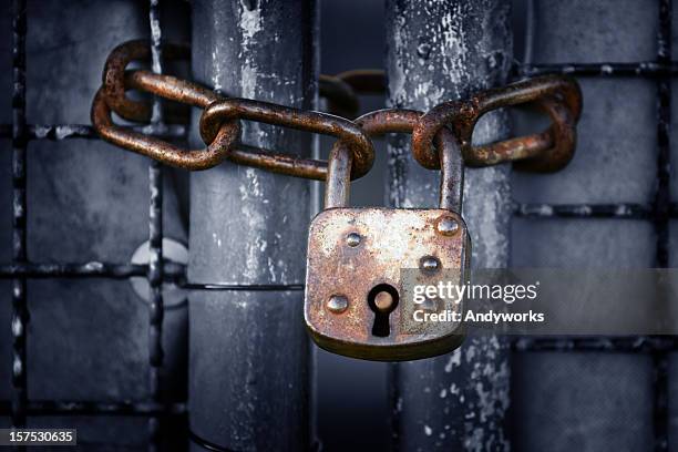 old lock and chain - chain link stock pictures, royalty-free photos & images