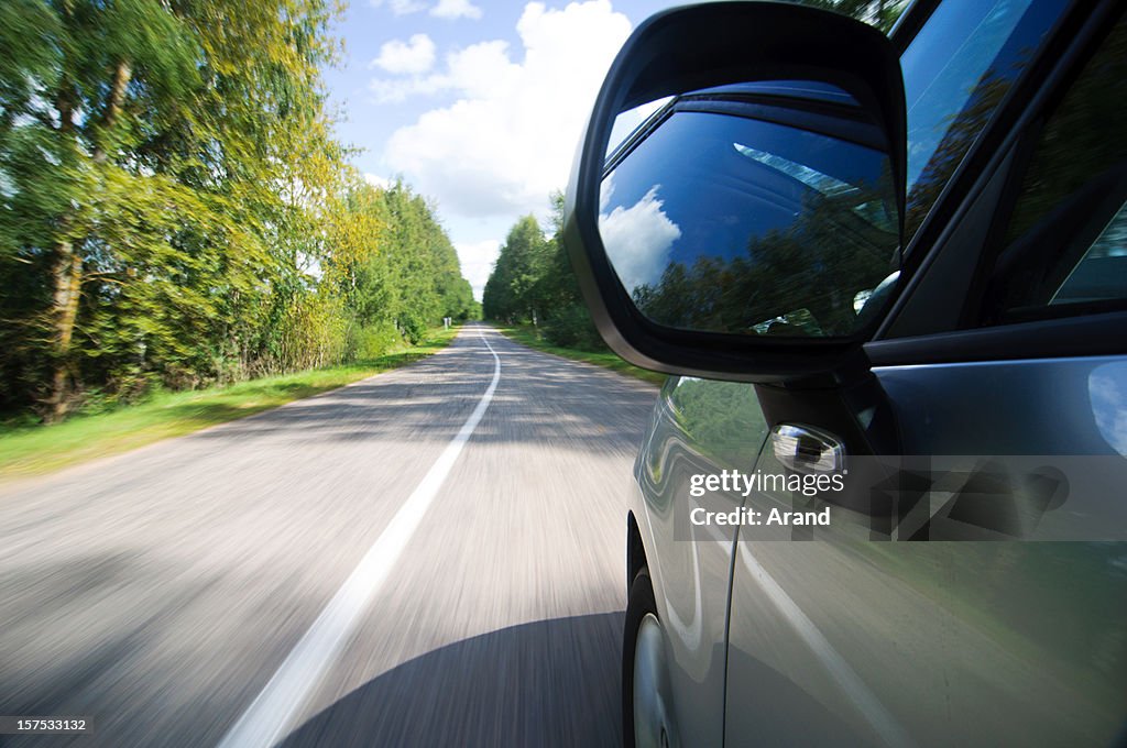 からの高速移動車の