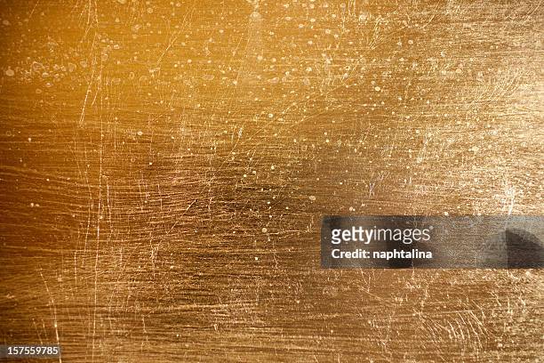 texture oro dipinto - foil foto e immagini stock