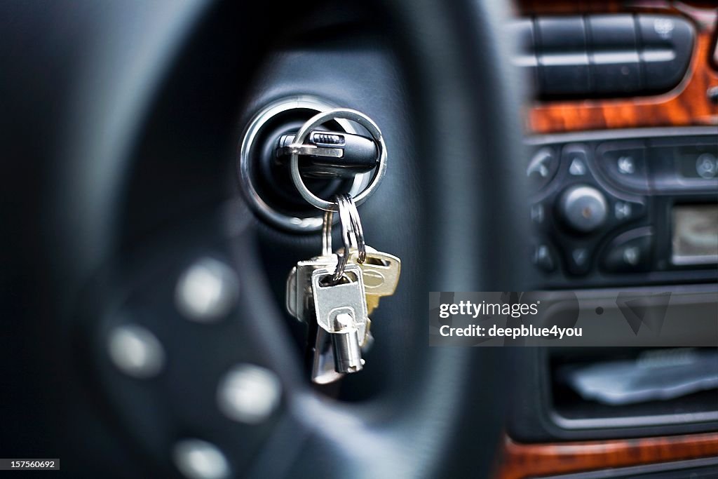 Starting the car - car key in ignition lock