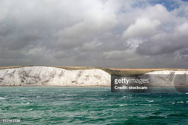 the white cliffs of dover in kent england - white cliffs of dover stock pictures, royalty-free photos & images