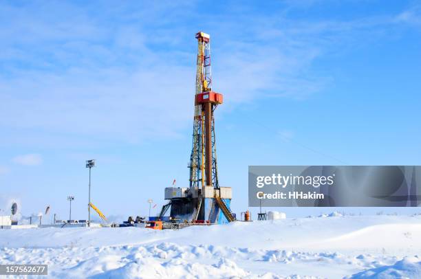 Work Over Rig In Winter 890 Drilling In Snow Stock Photos, High-Res Pictures, and Images ...