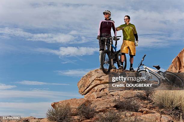 mountain bikers - cycling team bildbanksfoton och bilder