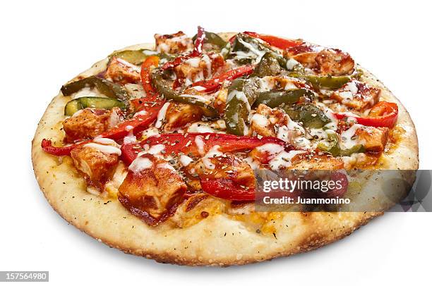 barbecued chicken with green and red peppers pizza - parmesan cheese pizza stock pictures, royalty-free photos & images