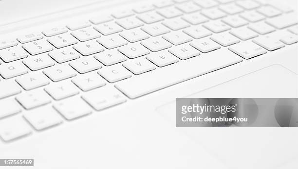teclado de laptop branco - computer keyboard - fotografias e filmes do acervo