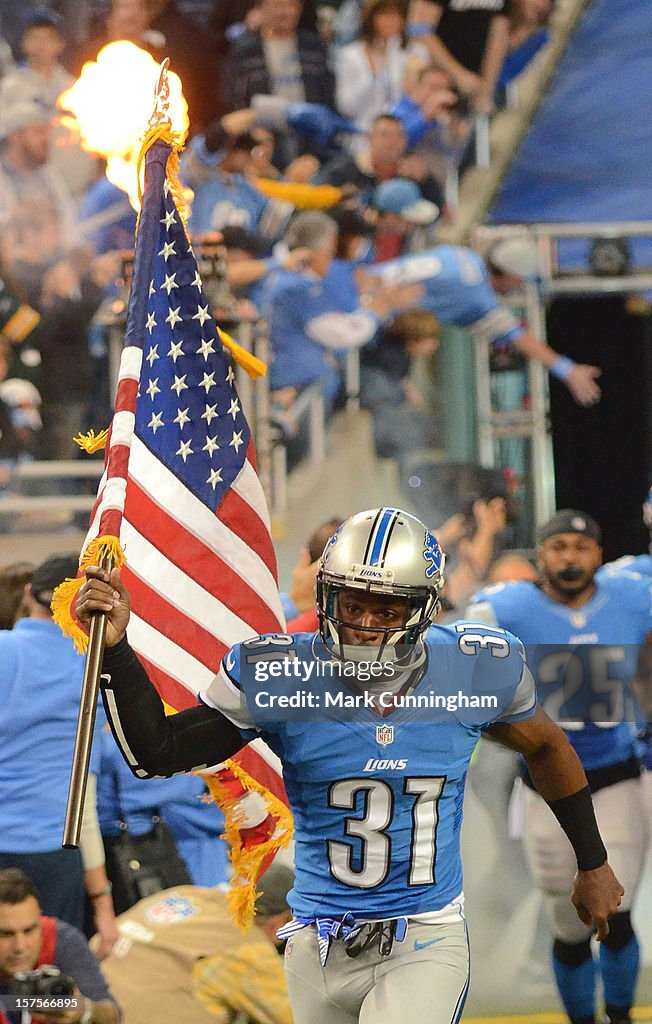 Green Bay Packers v Detroit Lions