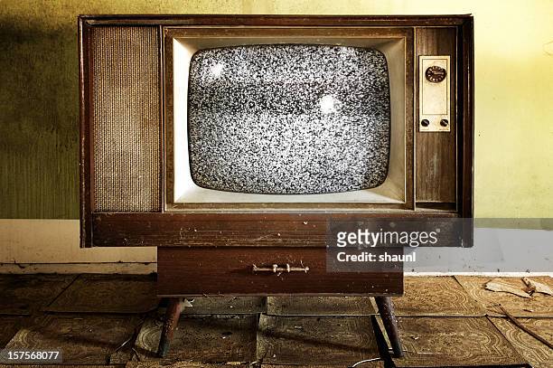 retro television - television aerial stock pictures, royalty-free photos & images
