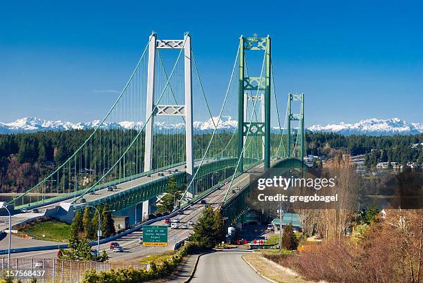 tacoma narrows bridge en estado de washington - estado de washington fotografías e imágenes de stock