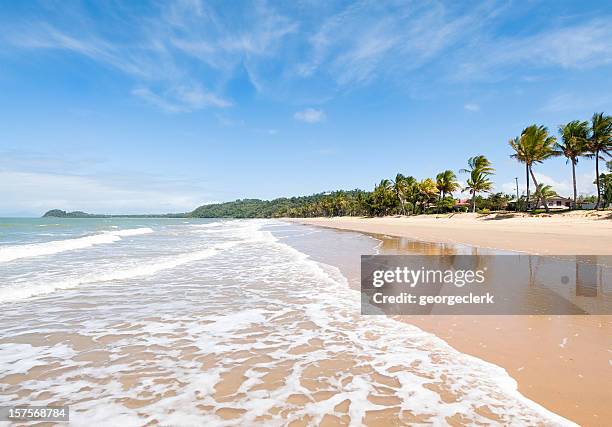 idyllic beach - queensland stock pictures, royalty-free photos & images