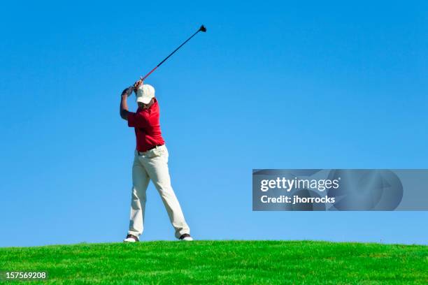golfschwung - abschlagen stock-fotos und bilder