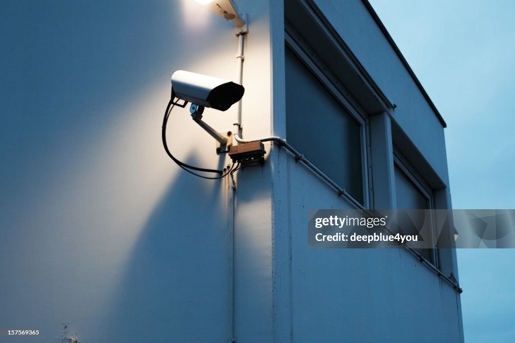 Observación cámara en crepúsculo