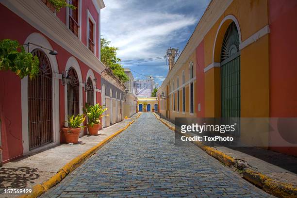san juan street - san juan puerto rico stock-fotos und bilder