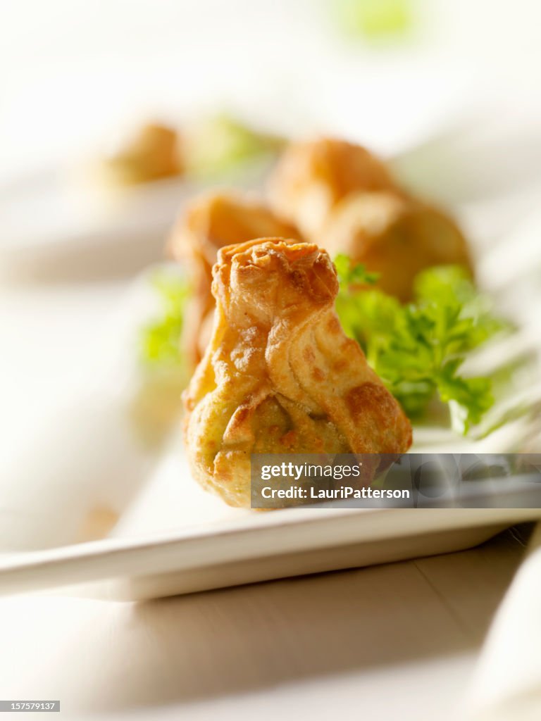 Crispy Appetizer Pouches with Spinach