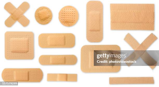 viele verschiedene plasters mit schneidepfaden - pflaster stock-fotos und bilder