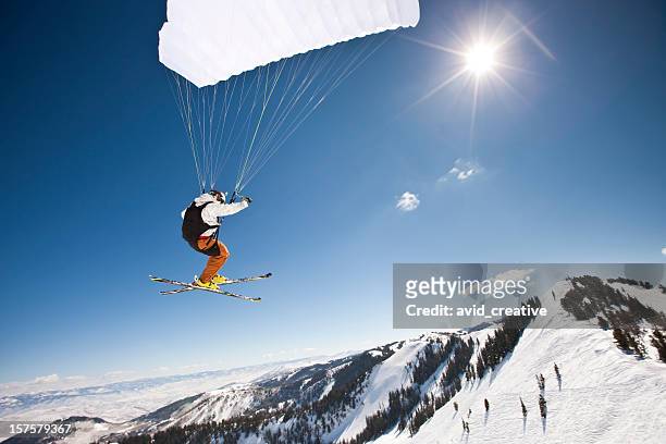 speed flyer into the sun - paragliding stock pictures, royalty-free photos & images