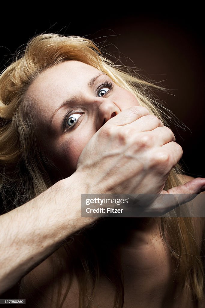 Beleza jovem Loira, retrato, mulher, interior, a violência doméstica