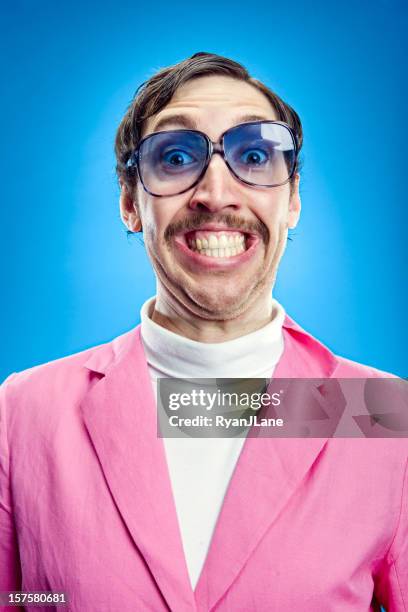 goofy pastel retro man - excentriek stockfoto's en -beelden