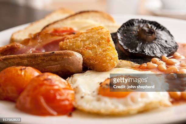 full english breakfast - engelsk frukost bildbanksfoton och bilder