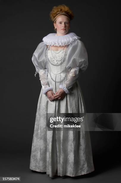 queen elizabeth - victorian gown fotografías e imágenes de stock