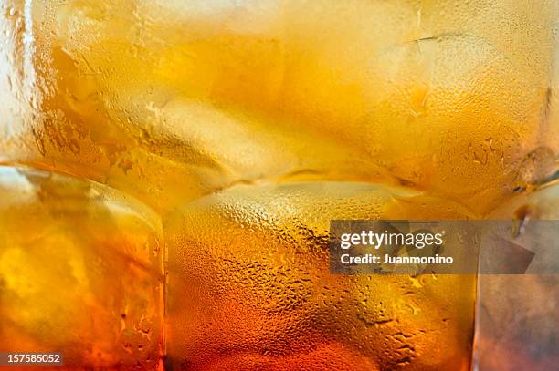 iced tea close up background - ice cubes background stock pictures, royalty-free photos & images