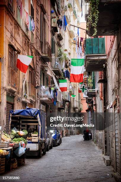 cultura italiana - vicolo foto e immagini stock