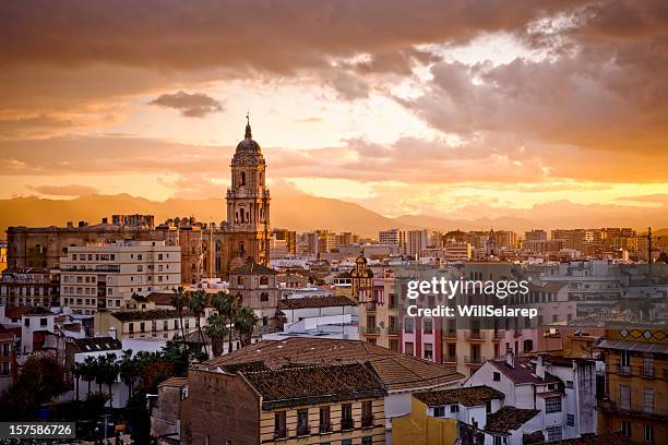 málaga la ciudad - malaga fotografías e imágenes de stock