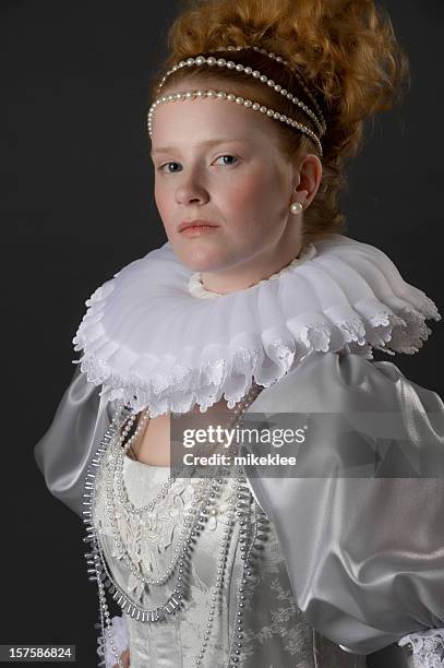 queen elizabeth - victorian gown fotografías e imágenes de stock