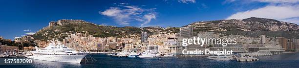 monaco harbour and marina in monte carlo - monaco harbor stock pictures, royalty-free photos & images