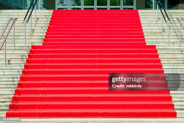 alfombra roja de cannes - cannes fotografías e imágenes de stock