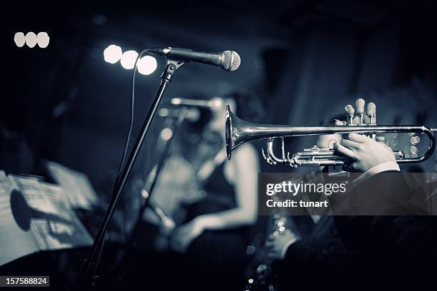 night club - jazz musician stock pictures, royalty-free photos & images