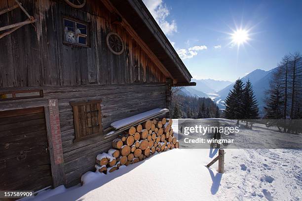 abandoned hut in tirol austria - lech stockfoto's en -beelden