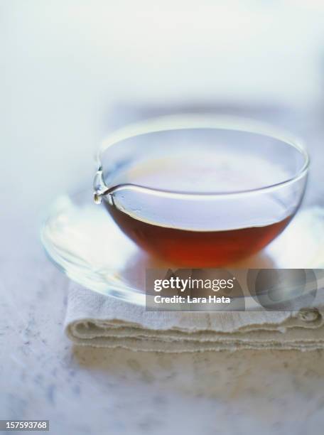 agave nectar - jarabe fotografías e imágenes de stock