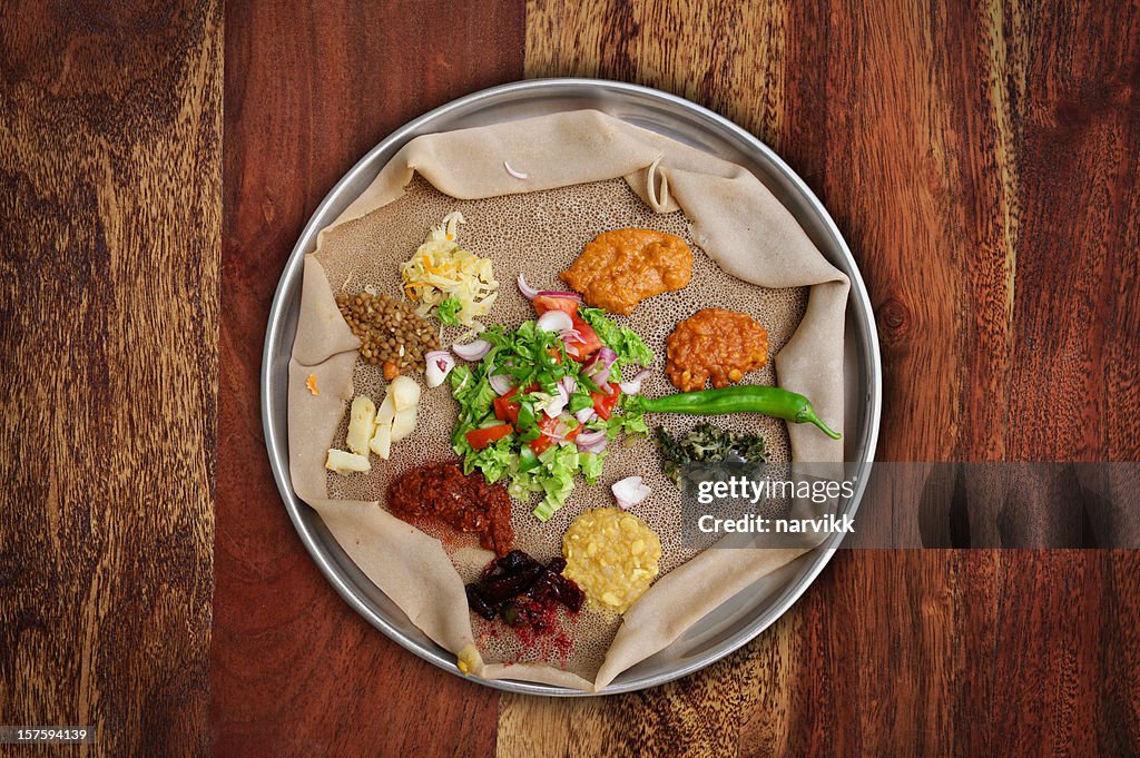 Injera Mahlzeit