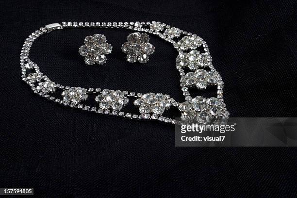 diamond collier - diamond necklace stock pictures, royalty-free photos & images