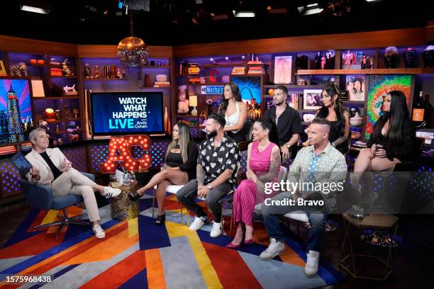 Episode 20133 -- Pictured: Andy Cohen, Nicole "Snooki" Polizzi, Paul "DJ Pauly D" Delvecchio, Sammi "Sweetheart" Giancola, Jenni "JWOWW" Farley,...